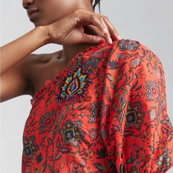 FARM Rio Red Patterned One-Shoulder Crop Top - Picture 3 of 7